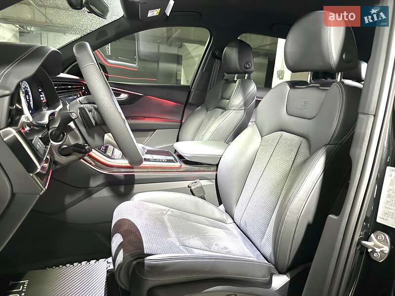 Позашляховик / Кросовер Audi Q7 2025 в Дніпрі