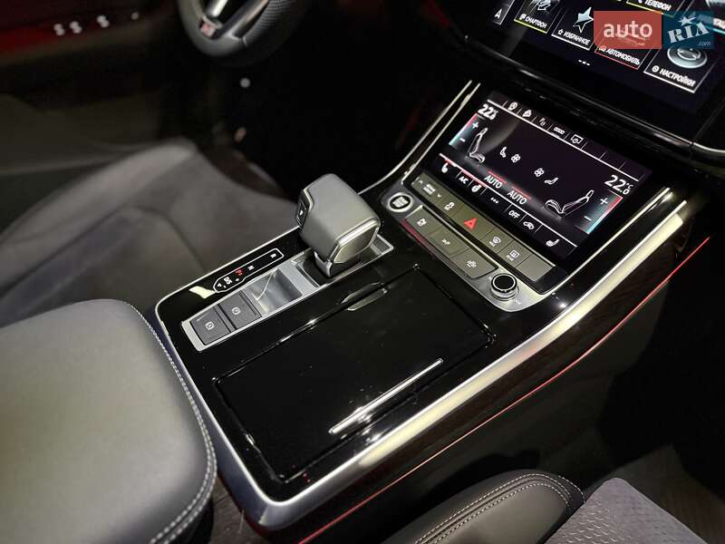 Позашляховик / Кросовер Audi Q7 2025 в Дніпрі