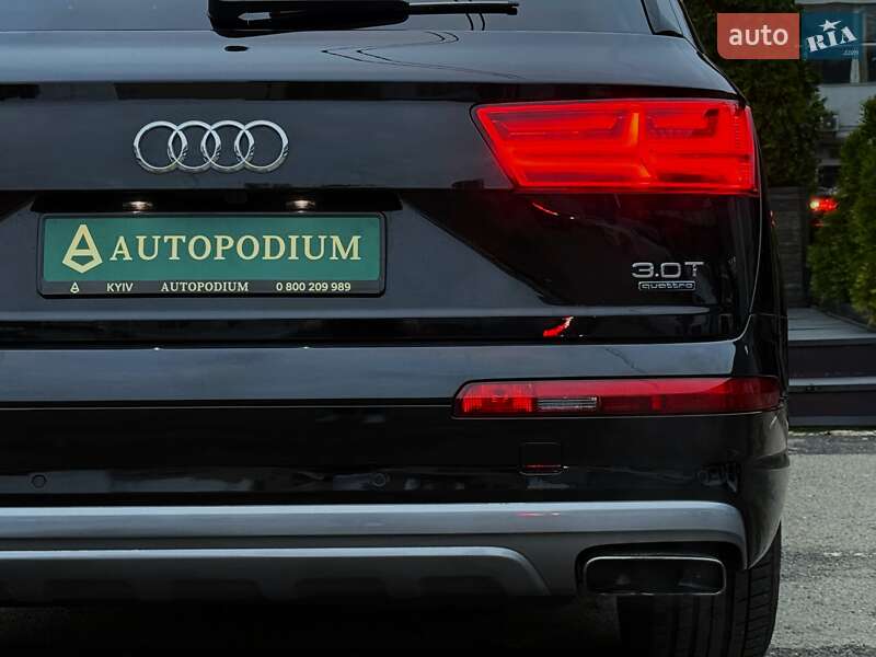 Позашляховик / Кросовер Audi Q7 2018 в Києві