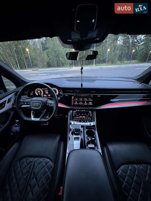 Внедорожник / Кроссовер Audi Q7 2020 в Киеве