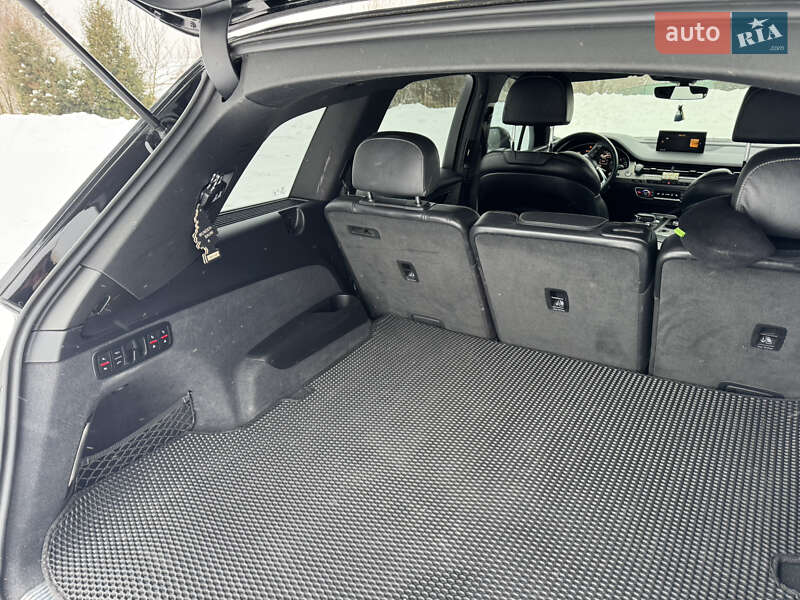 Позашляховик / Кросовер Audi Q7 2016 в Костопілі