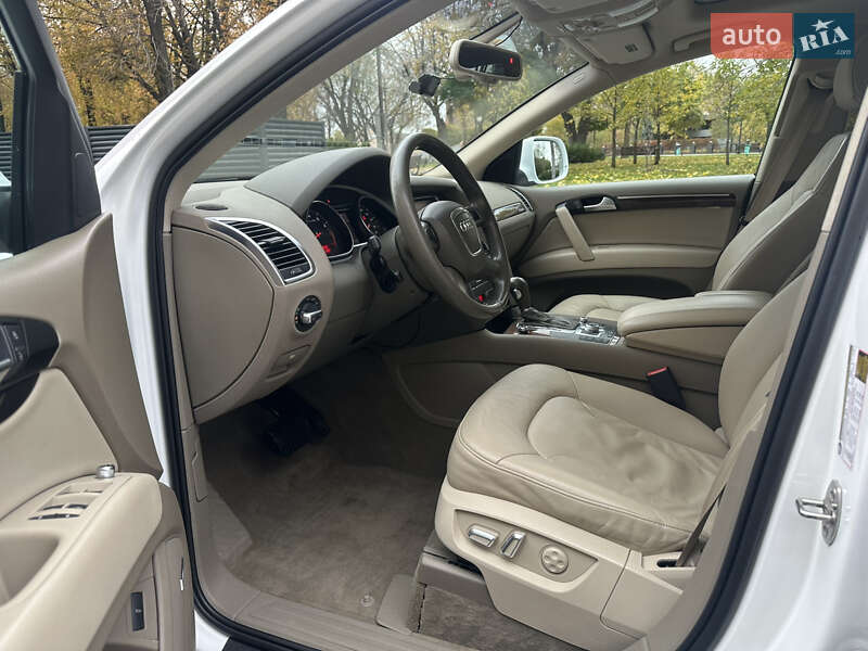 Позашляховик / Кросовер Audi Q7 2011 в Одесі фото 22 Позашляховик / Кросовер Audi Q7 2011 в Одесі
