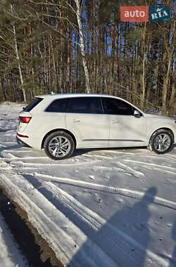 Внедорожник / Кроссовер Audi Q7 2023 в Киеве