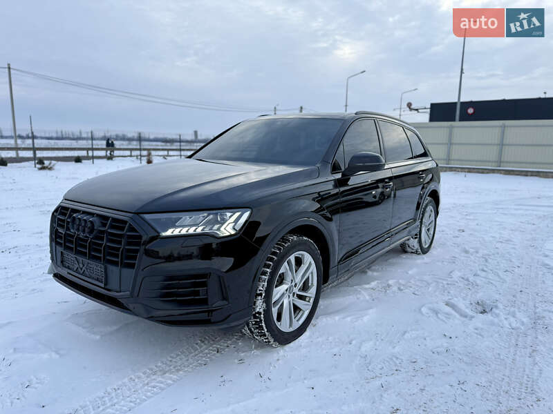 Позашляховик / Кросовер Audi Q7 2020 в Києві