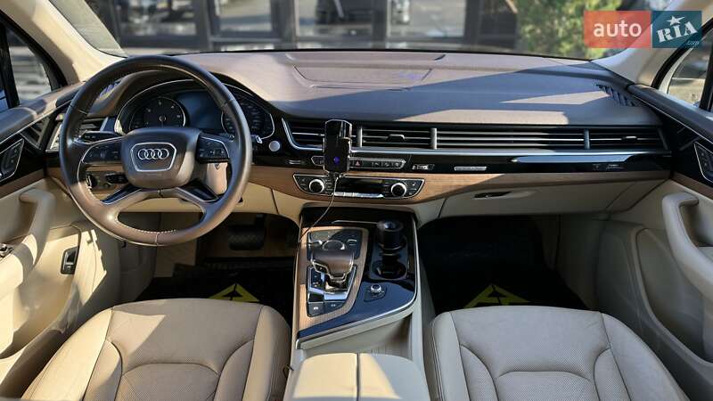 Позашляховик / Кросовер Audi Q7 2016 в Києві фото 24 Позашляховик / Кросовер Audi Q7 2016 в Києві