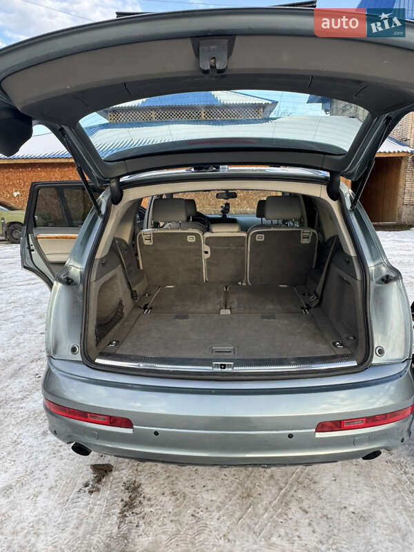 Внедорожник / Кроссовер Audi Q7 2007 в Славянске