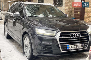 Позашляховик / Кросовер Audi Q7 2015 в Києві
