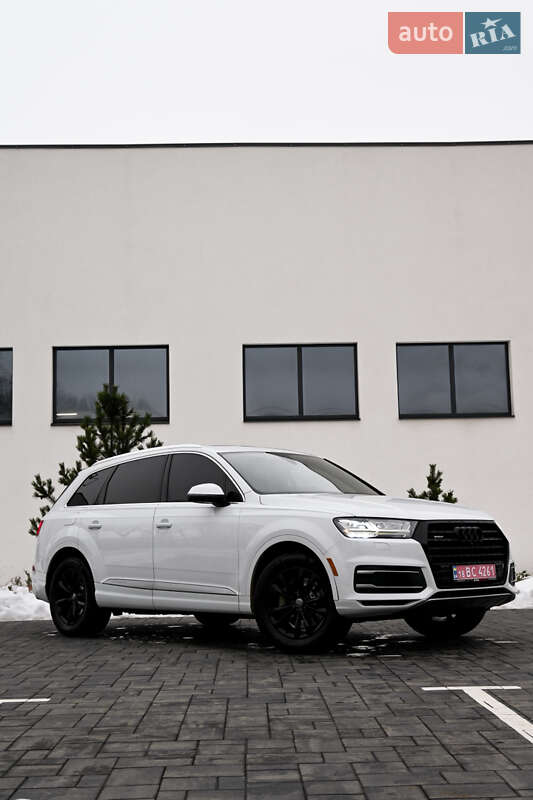 Внедорожник / Кроссовер Audi Q7 2017 в Луцке