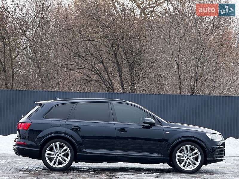 Позашляховик / Кросовер Audi Q7 2016 в Луцьку фото 3 Позашляховик / Кросовер Audi Q7 2016 в Луцьку