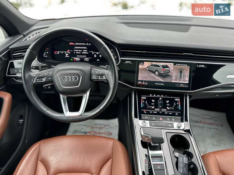 Позашляховик / Кросовер Audi Q7 2021 в Луцьку