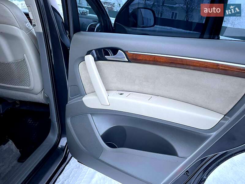 Внедорожник / Кроссовер Audi Q7 2008 в Надворной