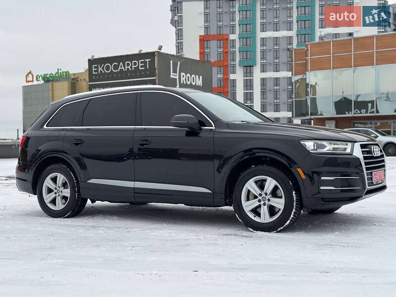 Внедорожник / Кроссовер Audi Q7 2017 в Киеве
