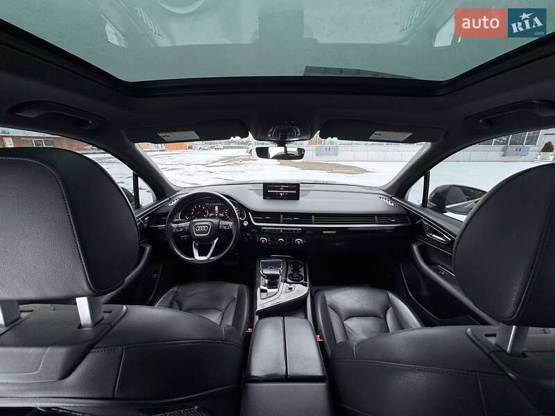 Внедорожник / Кроссовер Audi Q7 2017 в Киеве