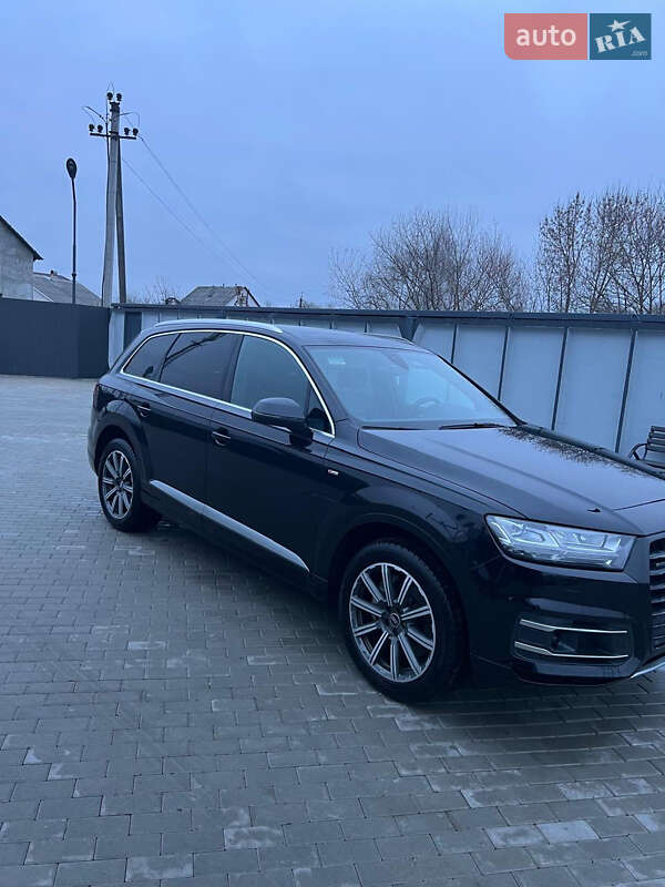 Позашляховик / Кросовер Audi Q7 2016 в Хусті фото 3 Позашляховик / Кросовер Audi Q7 2016 в Хусті