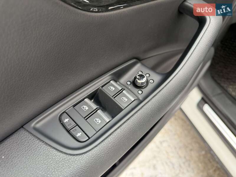 Внедорожник / Кроссовер Audi Q7 2019 в Виннице