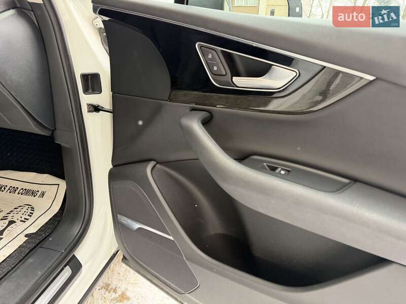 Внедорожник / Кроссовер Audi Q7 2019 в Виннице