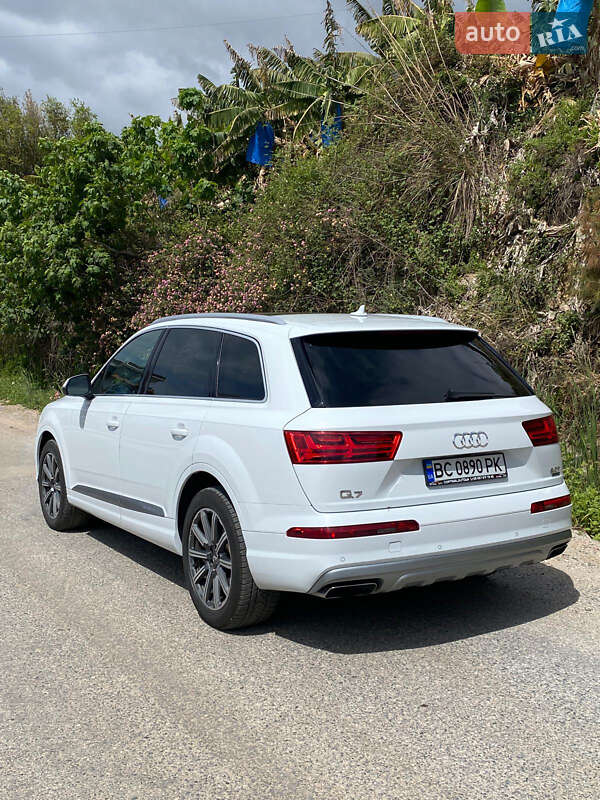Позашляховик / Кросовер Audi Q7 2016 в Львові