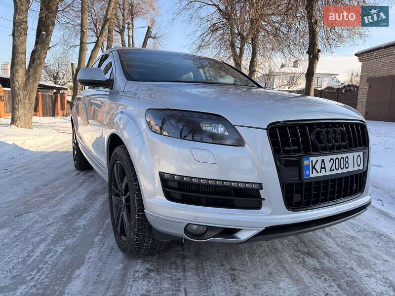 Внедорожник / Кроссовер Audi Q7 2014 в Киеве