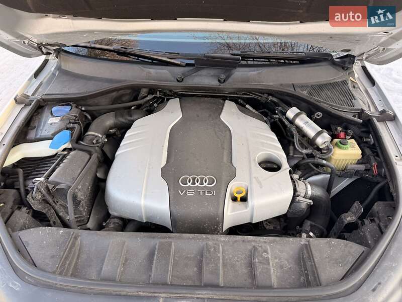 Внедорожник / Кроссовер Audi Q7 2014 в Киеве