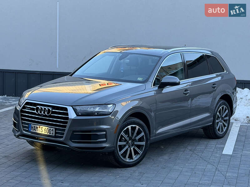 Внедорожник / Кроссовер Audi Q7 2015 в Ровно