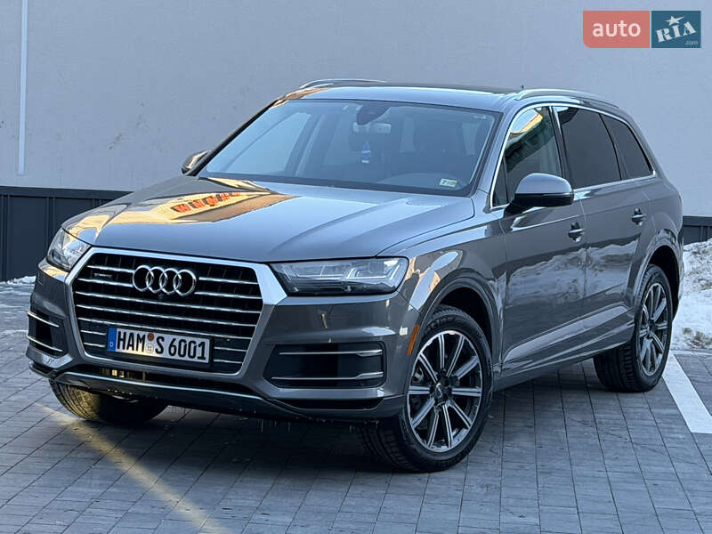 Внедорожник / Кроссовер Audi Q7 2015 в Ровно