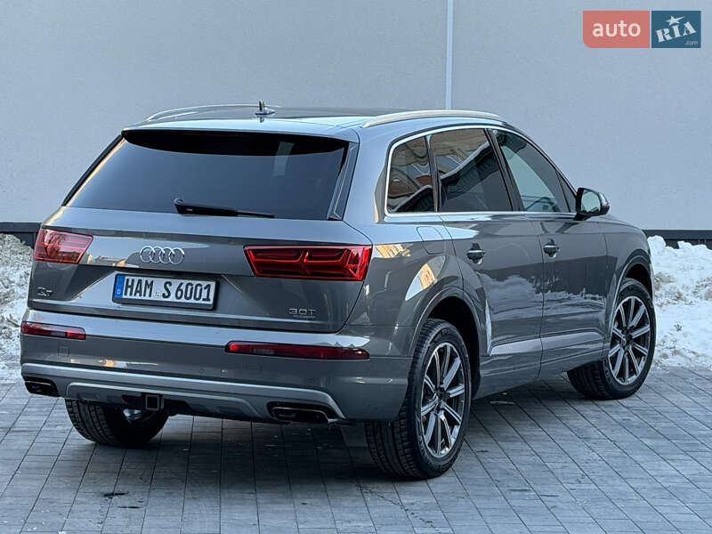 Внедорожник / Кроссовер Audi Q7 2015 в Ровно