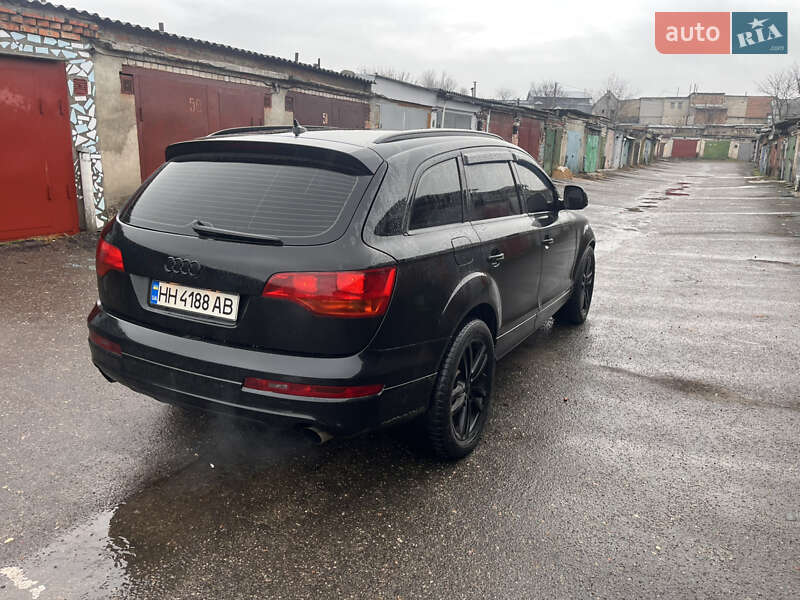 Позашляховик / Кросовер Audi Q7 2009 в Миколаєві