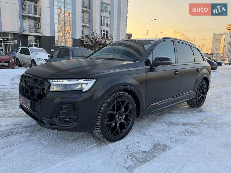 Внедорожник / Кроссовер Audi Q7 2025 в Киеве