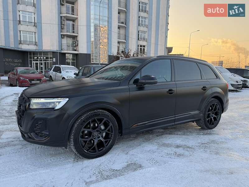Внедорожник / Кроссовер Audi Q7 2025 в Киеве