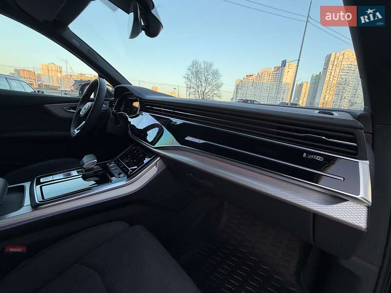 Внедорожник / Кроссовер Audi Q7 2025 в Киеве