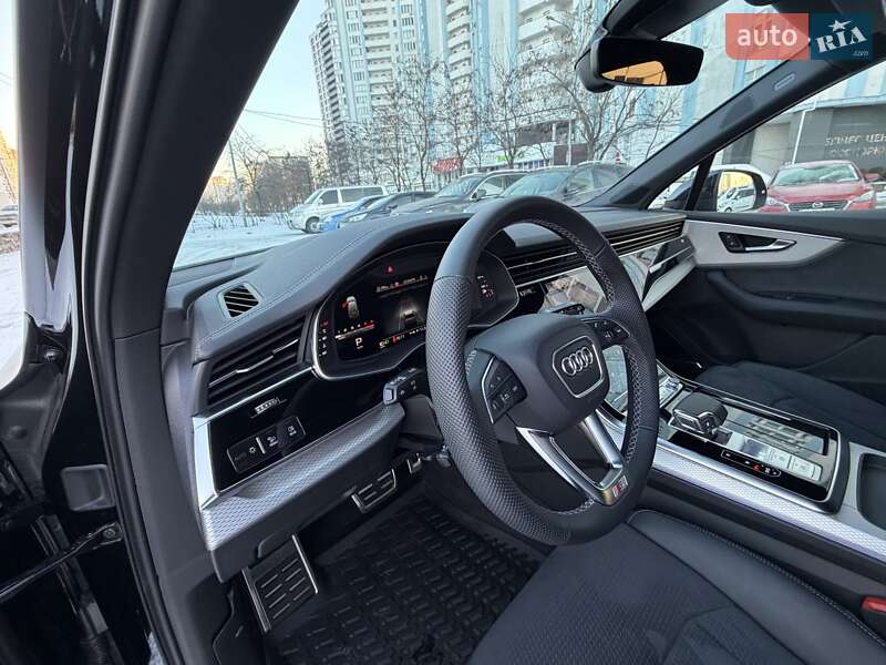Внедорожник / Кроссовер Audi Q7 2025 в Киеве