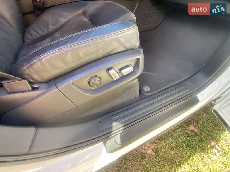 Позашляховик / Кросовер Audi Q7 2015 в Мукачевому