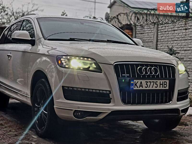Внедорожник / Кроссовер Audi Q7 2010 в Запорожье