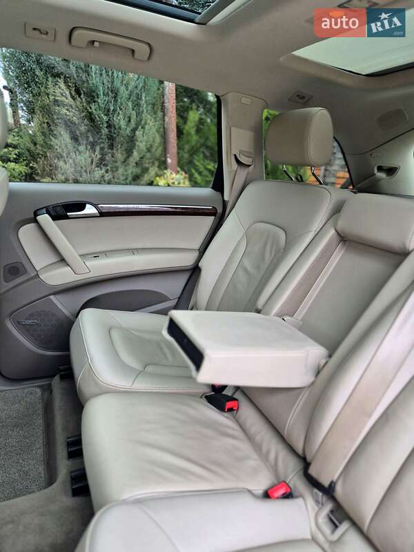 Внедорожник / Кроссовер Audi Q7 2010 в Запорожье