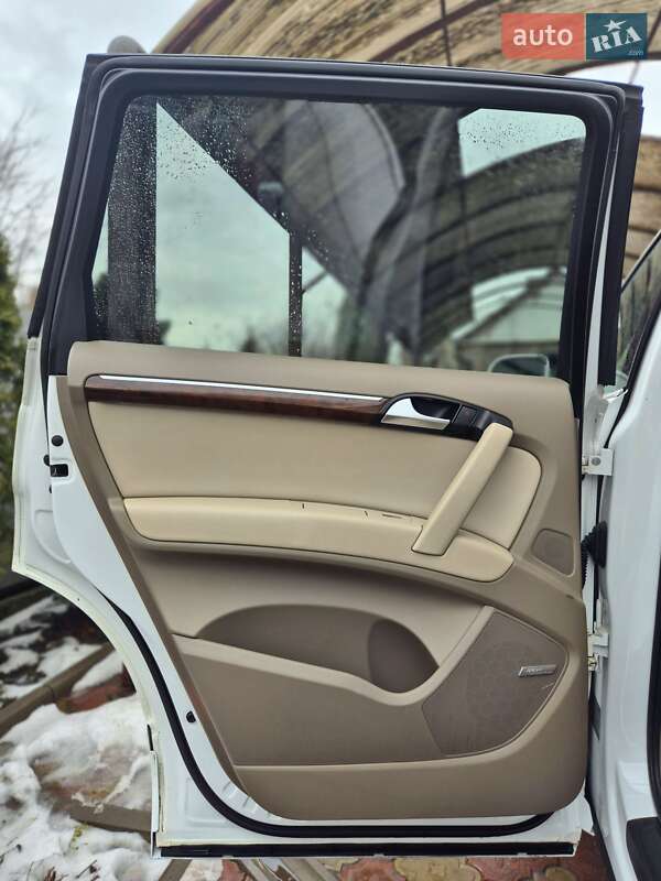 Внедорожник / Кроссовер Audi Q7 2010 в Запорожье