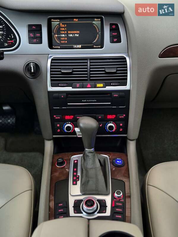 Внедорожник / Кроссовер Audi Q7 2010 в Запорожье