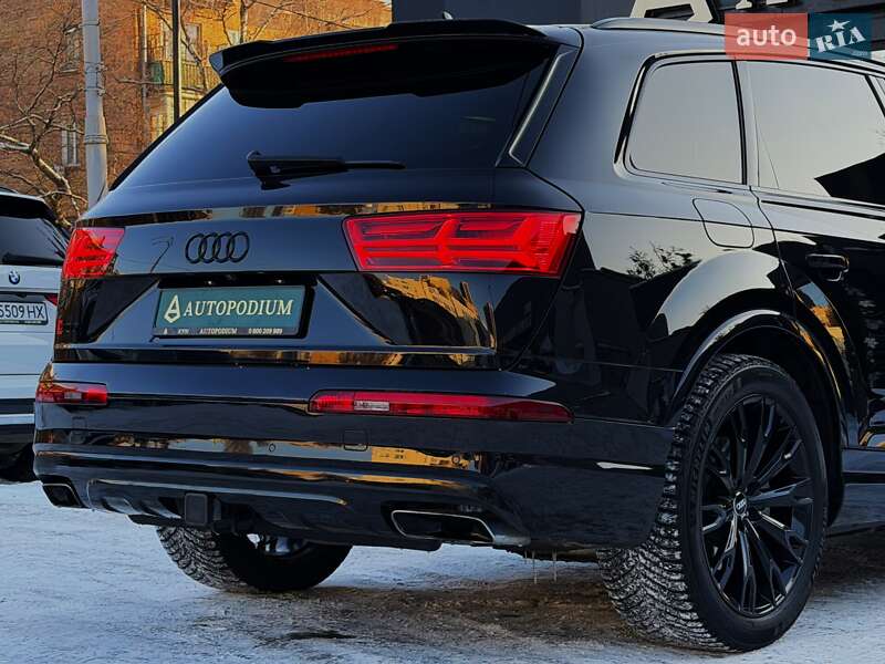 Внедорожник / Кроссовер Audi Q7 2018 в Киеве