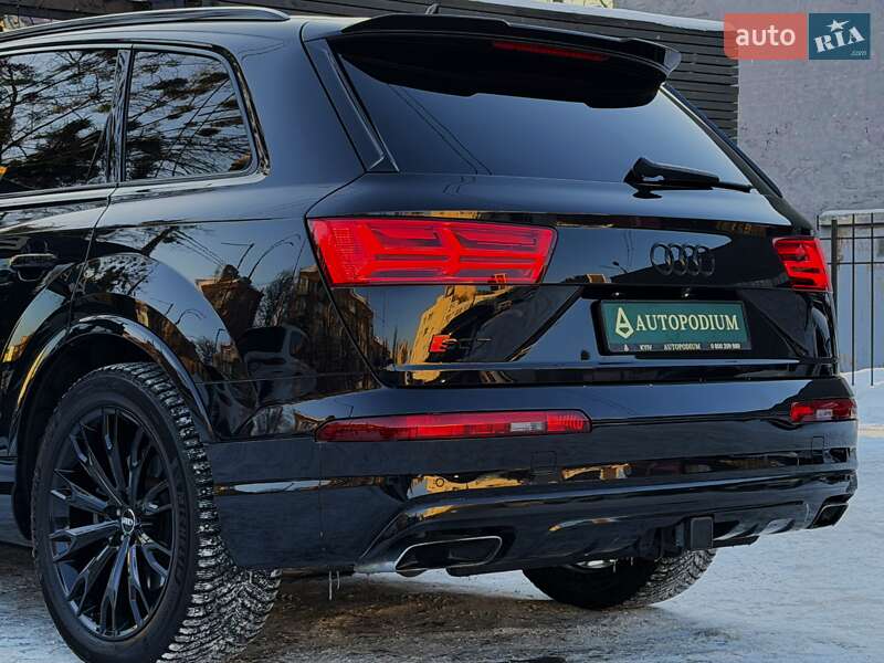 Внедорожник / Кроссовер Audi Q7 2018 в Киеве