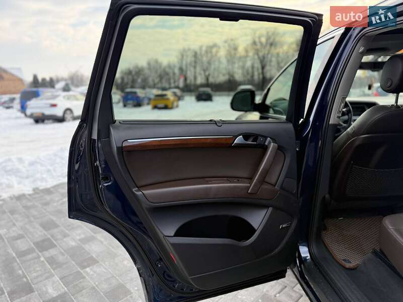 Внедорожник / Кроссовер Audi Q7 2012 в Коломые