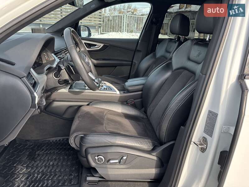 Внедорожник / Кроссовер Audi Q7 2019 в Киеве