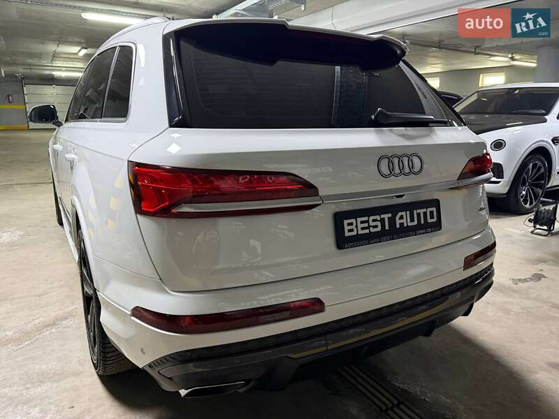 Позашляховик / Кросовер Audi Q7 2025 в Києві