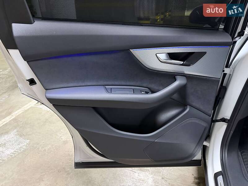 Позашляховик / Кросовер Audi Q7 2025 в Києві