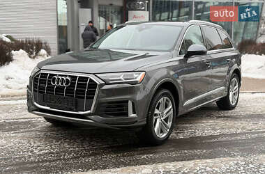 Внедорожник / Кроссовер Audi Q7 2020 в Киеве