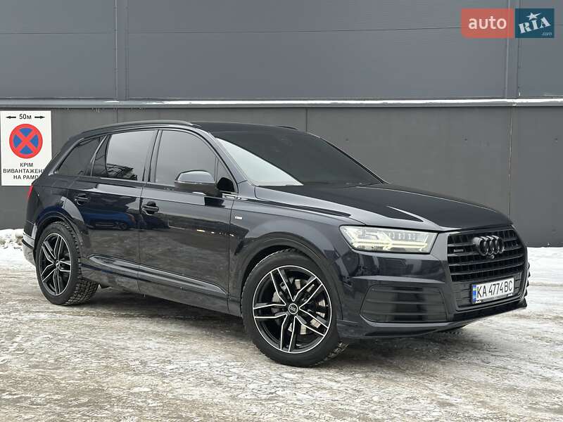 Внедорожник / Кроссовер Audi Q7 2017 в Киеве