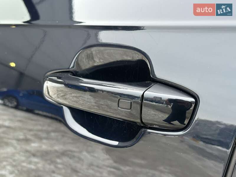 Внедорожник / Кроссовер Audi Q7 2017 в Киеве