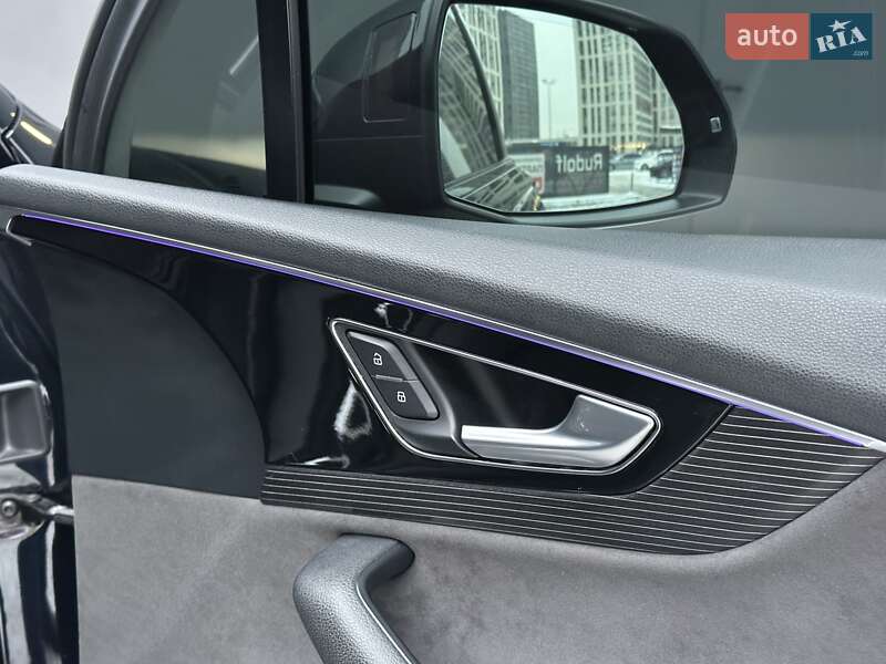 Внедорожник / Кроссовер Audi Q7 2017 в Киеве