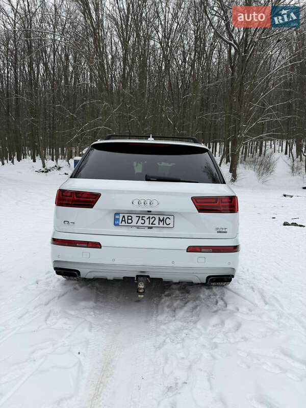 Внедорожник / Кроссовер Audi Q7 2016 в Виннице