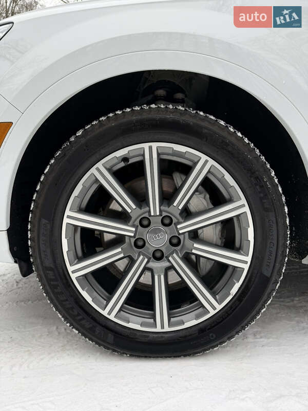 Внедорожник / Кроссовер Audi Q7 2016 в Виннице