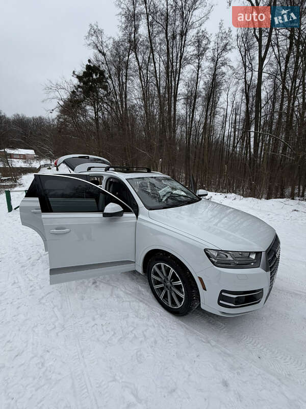 Внедорожник / Кроссовер Audi Q7 2016 в Виннице
