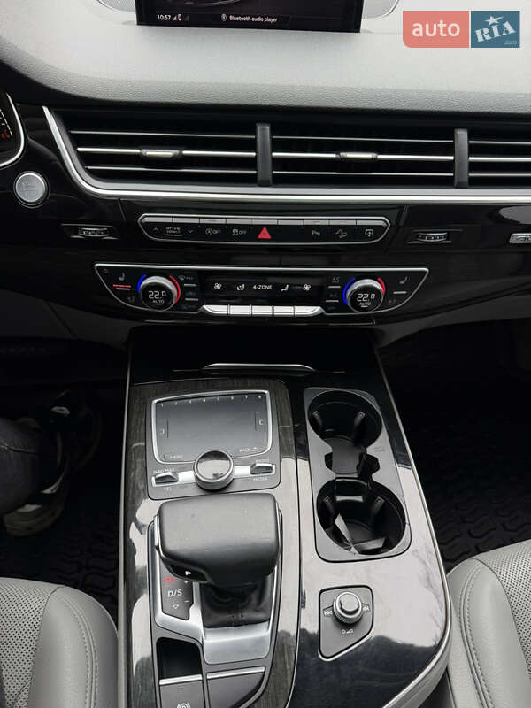 Внедорожник / Кроссовер Audi Q7 2016 в Виннице